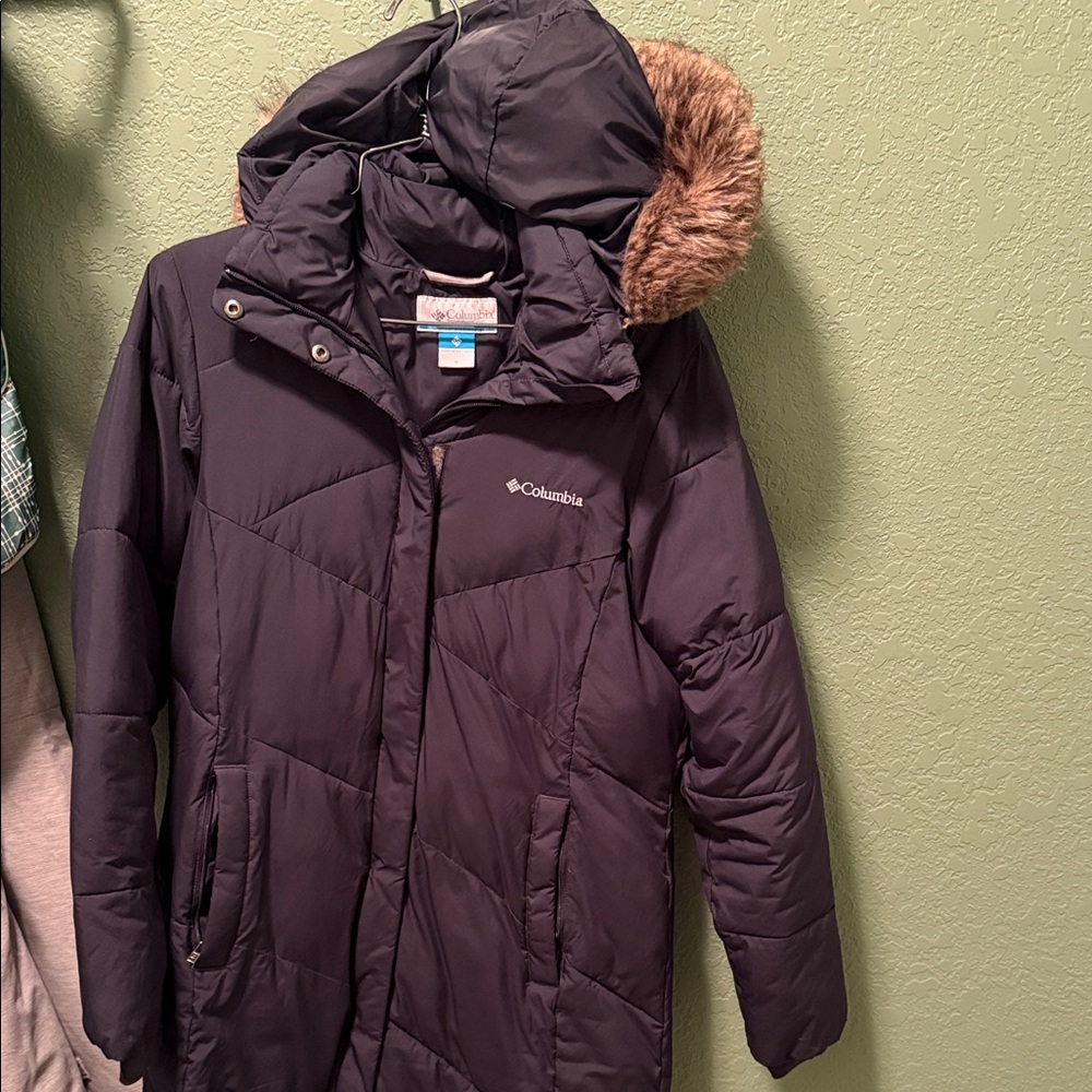 Columbia Dark Blue Coat with Fur Hood